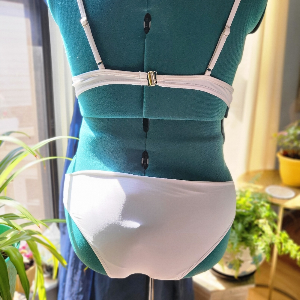 One Piece Bathing suit - Picture 4 of 4